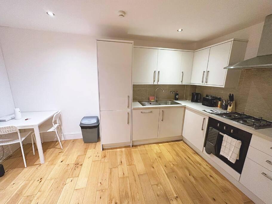 1 Bed Room Flat Near Central 伦敦 外观 照片