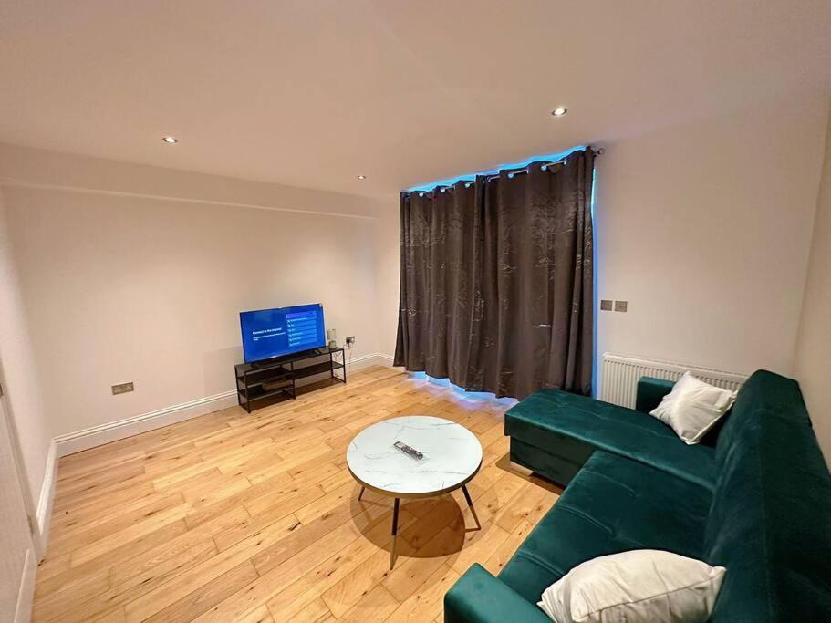 1 Bed Room Flat Near Central 伦敦 外观 照片