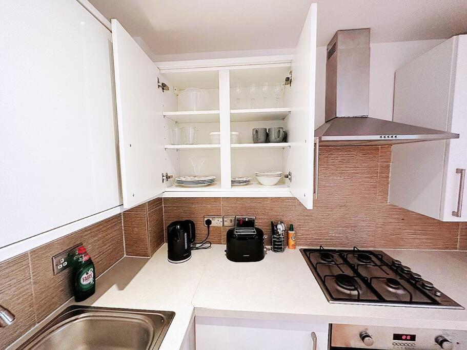 1 Bed Room Flat Near Central 伦敦 外观 照片